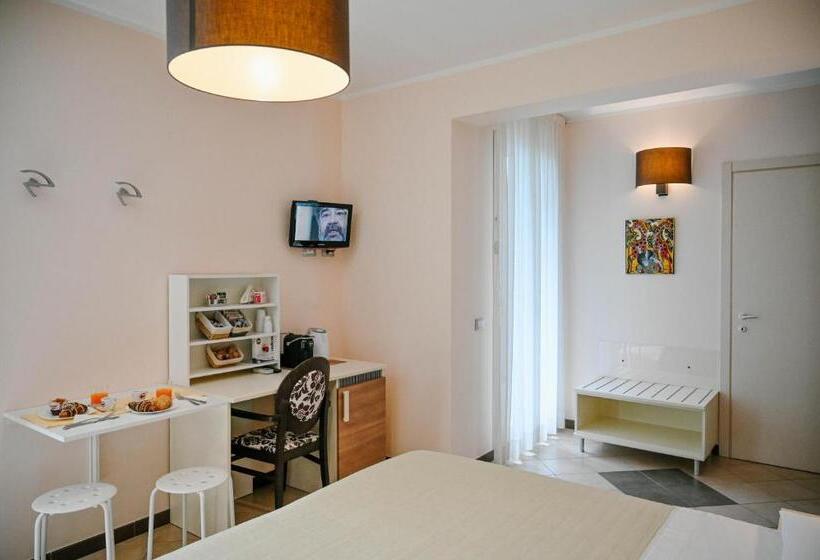 تختخواب و صبحانه Stella Del Sud