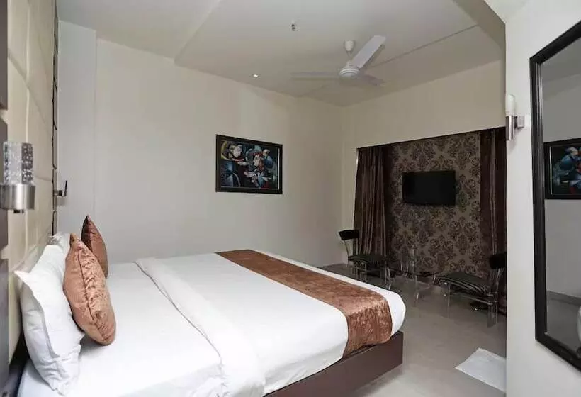 Hotel D Grand