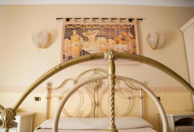 Отель Kristall E Giardini Dell'eden