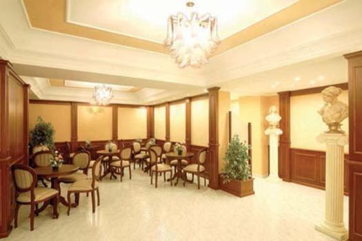 Отель Kristall E Giardini Dell'eden