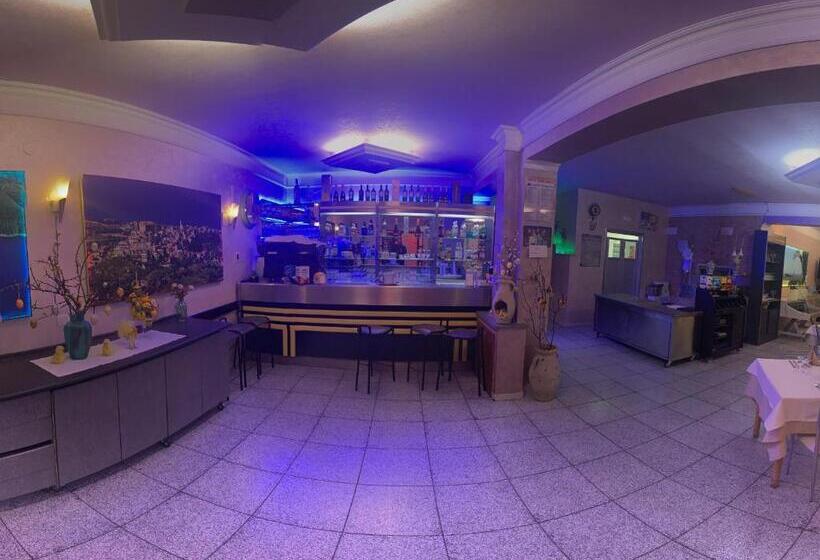 Отель Mariagrazia