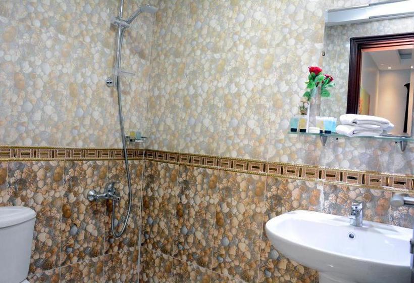 هتل Safari House Suite