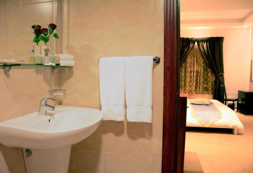 هتل Safari House Suite