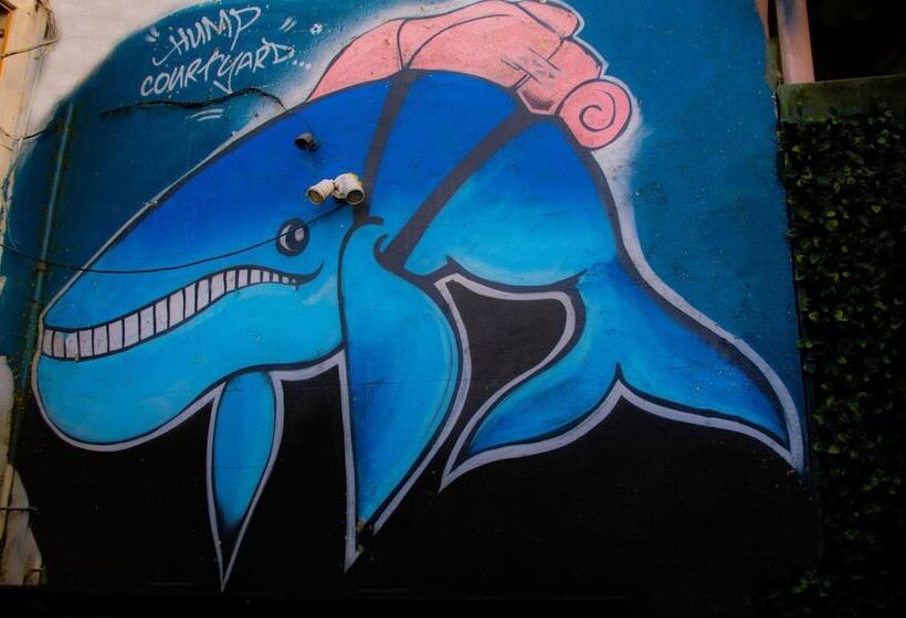 ユースホステル Mad Monkey East Side