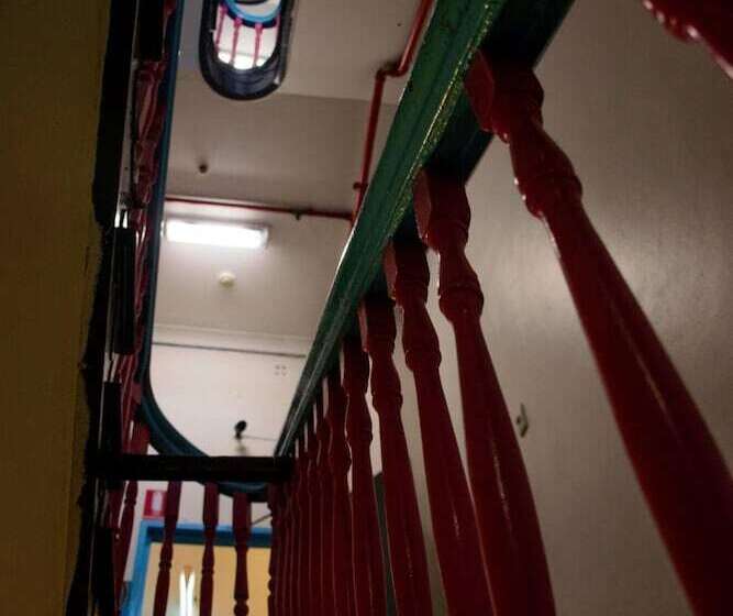 ユースホステル Mad Monkey East Side