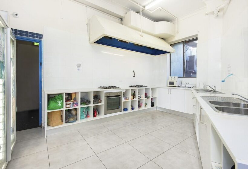 ユースホステル Mad Monkey East Side