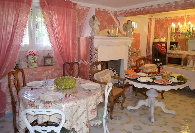 Aamiaismajoitus (B&B) La Maison Delle Favole