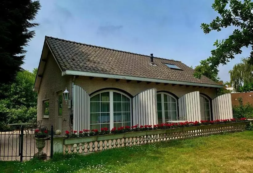 Aamiaismajoitus (B&B) Pension 't Huys Grol