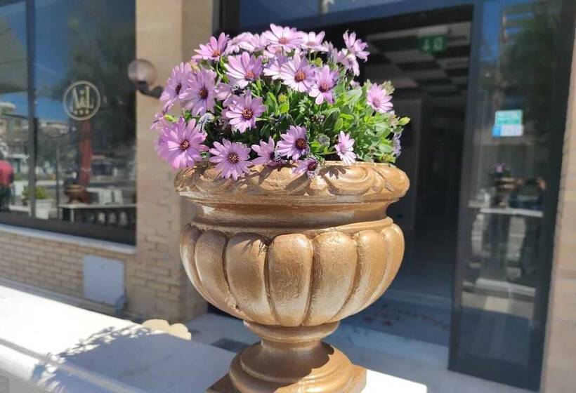 ホテル Alex & Lorenz