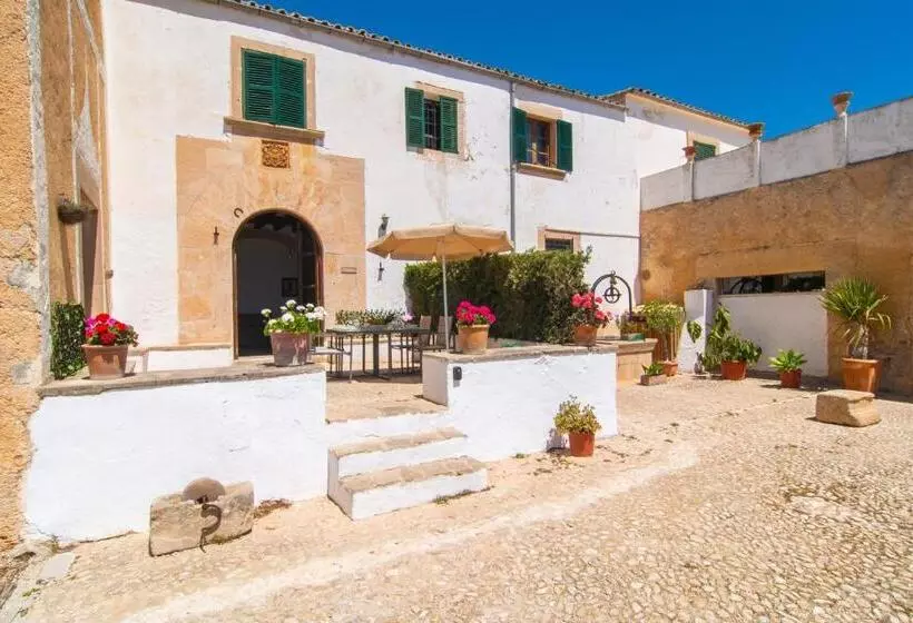 Hotelli Finca Agroturismo Es Pujol