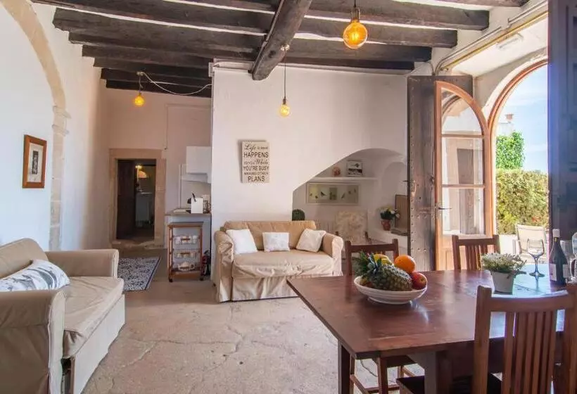 Hotelli Finca Agroturismo Es Pujol