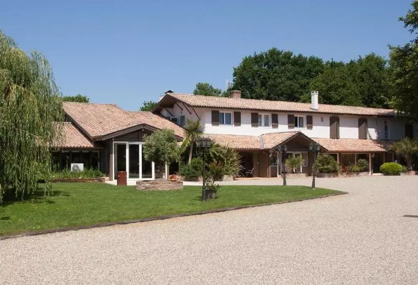 ホテル Hôtel La Ferme D En Chon