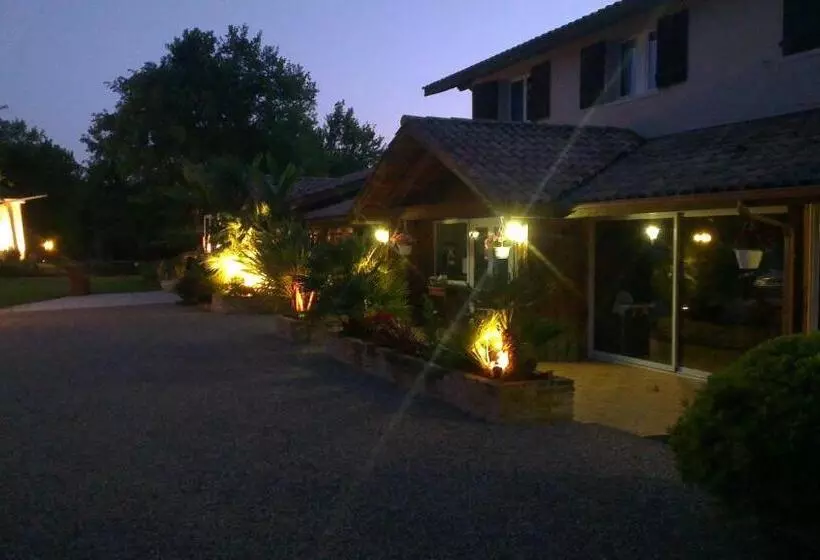 ホテル Hôtel La Ferme D En Chon