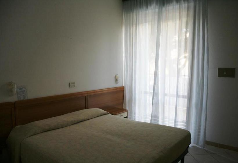 هتل Primula Azzurra