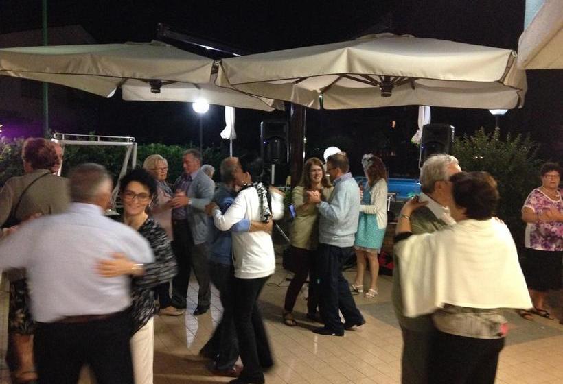 هتل Primula Azzurra