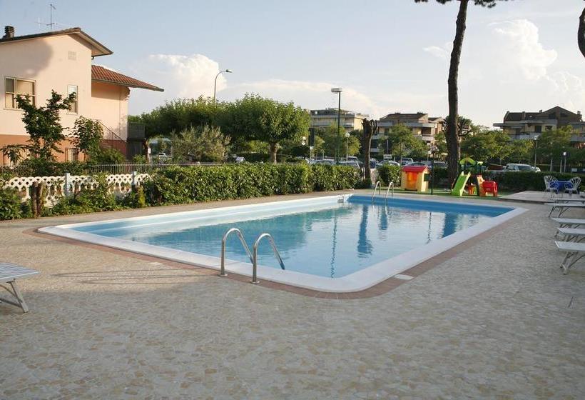 هتل Primula Azzurra