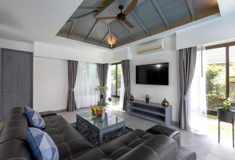 Karon Beach Pool Villa   Sha Extra Plus