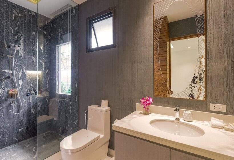 Karon Beach Pool Villa   Sha Extra Plus