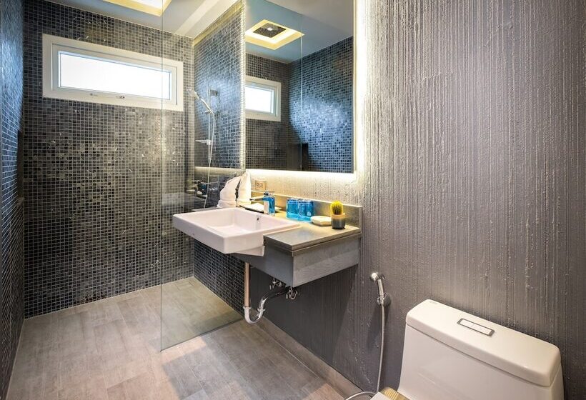 Karon Beach Pool Villa   Sha Extra Plus