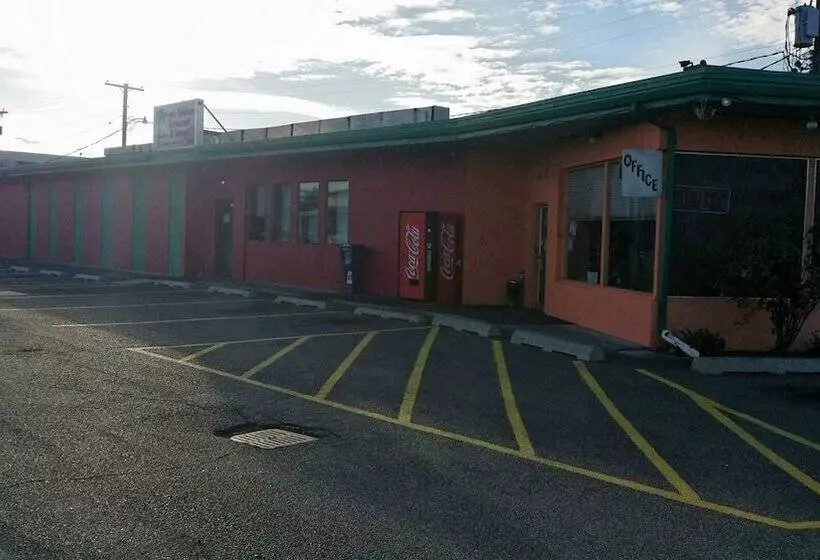 モーテル Tahitian Motor Inn