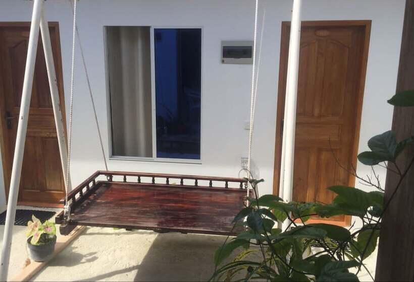 پانسیون Reyva Inn