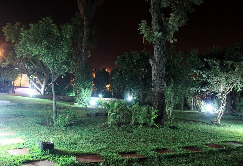 پانسیون Riad Dar Achaach