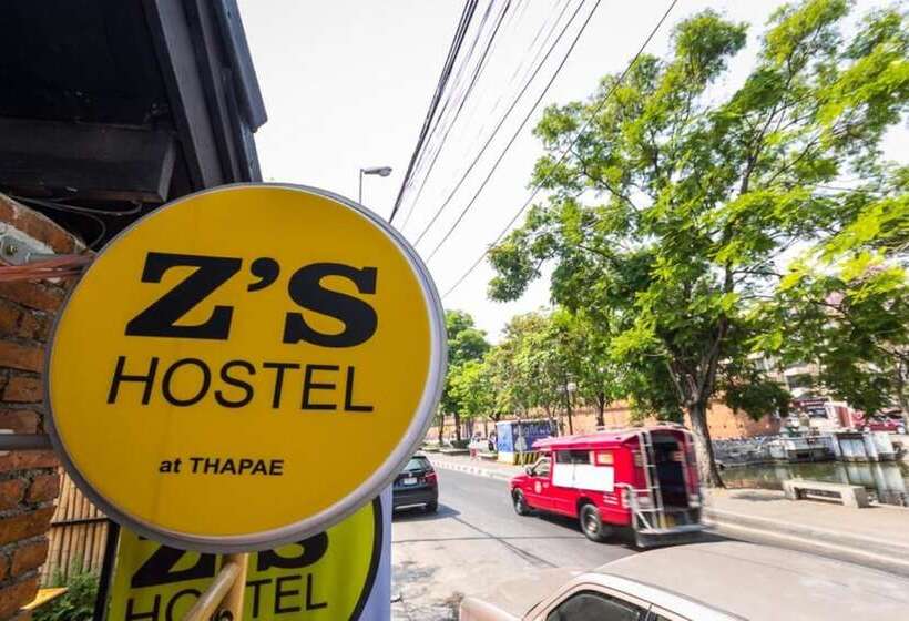 Z S Hostel At Tha Phae Gate