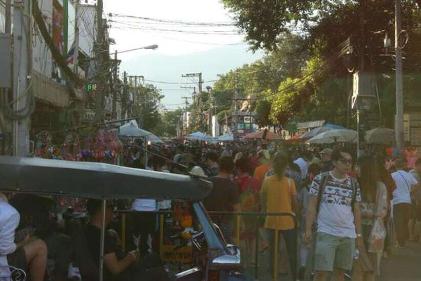 Z S Hostel At Tha Phae Gate