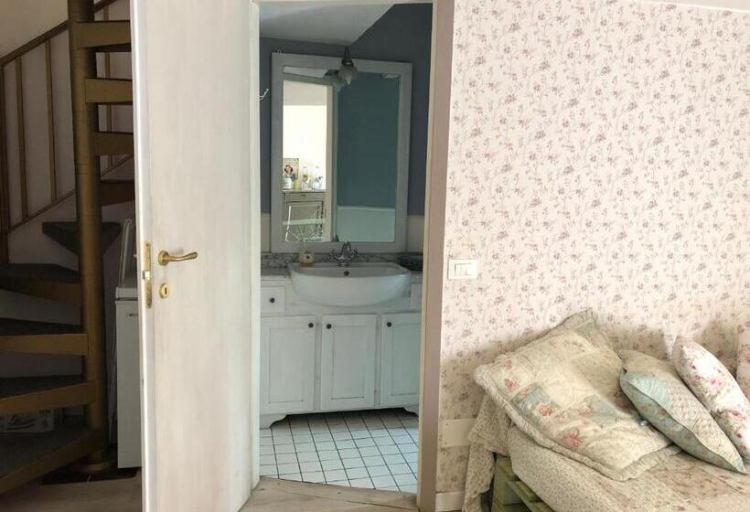 تختخواب و صبحانه Residenza Fiori Di Grano