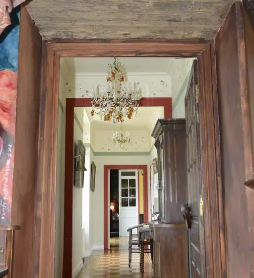 تختخواب و صبحانه La Maison de la Marine