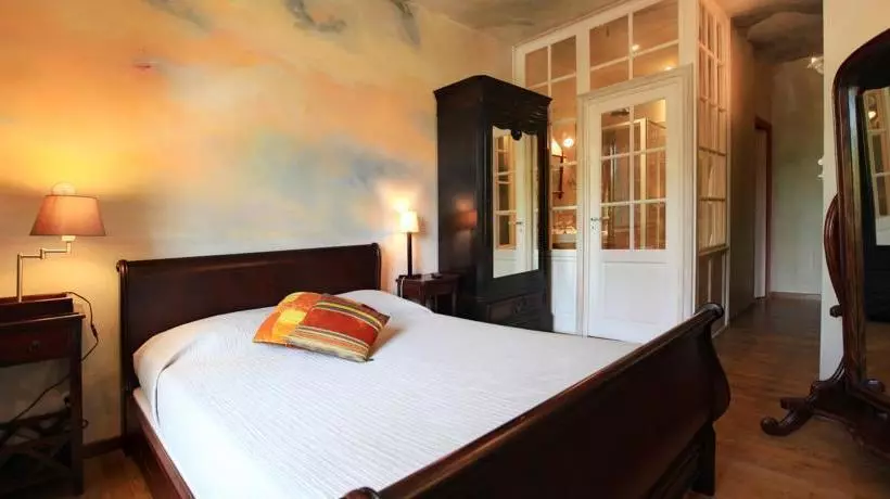 تختخواب و صبحانه La Maison de la Marine