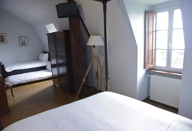 تختخواب و صبحانه La Maison de la Marine