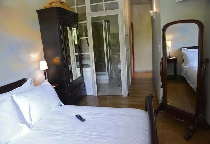 تختخواب و صبحانه La Maison de la Marine