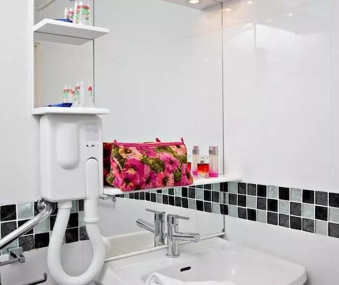 Fasthotel Toulouse Blagnac Aéroport