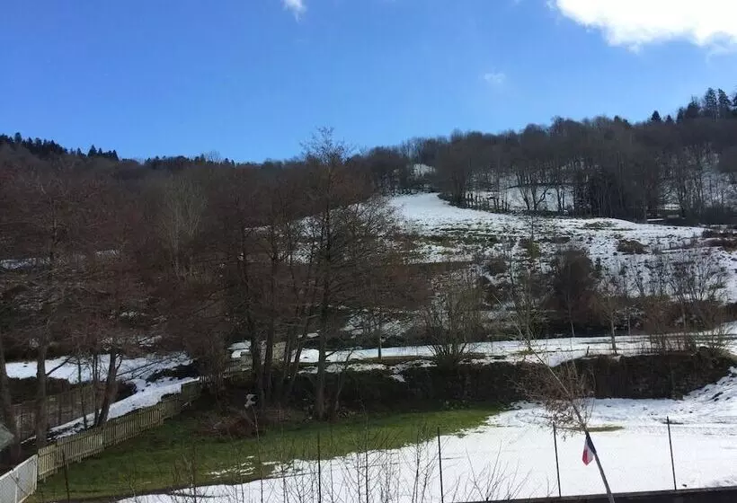 ホテル Auberge Le Cantou   Hôtel Roche
