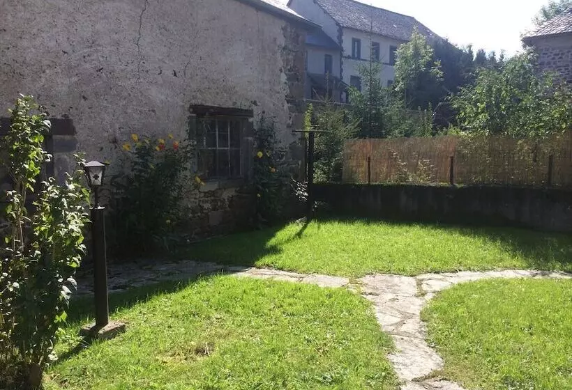 ホテル Auberge Le Cantou   Hôtel Roche