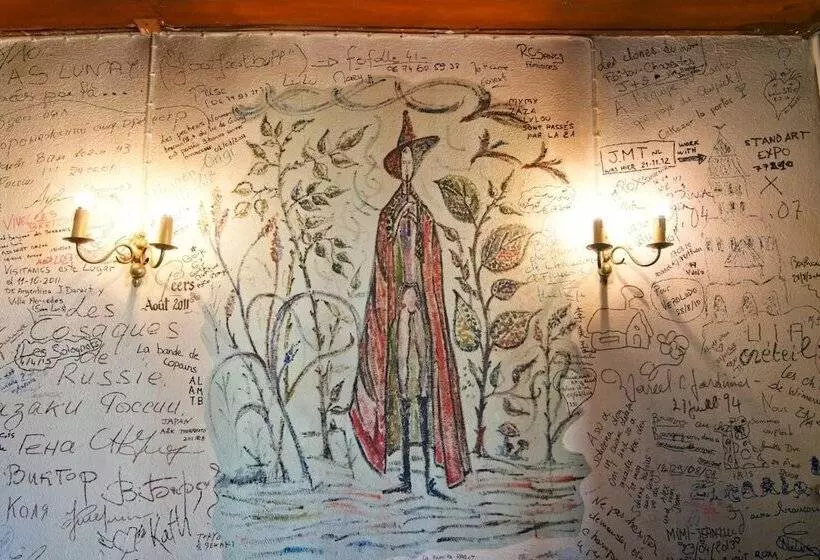 ホテル Auberge Le Cantou   Hôtel Roche