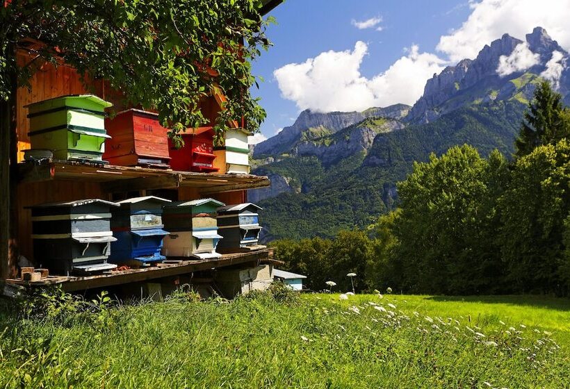 Отель Chalet Les Rhodos