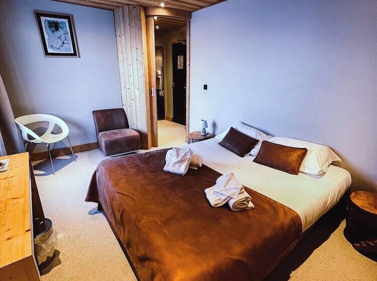 Отель Chalet Les Rhodos