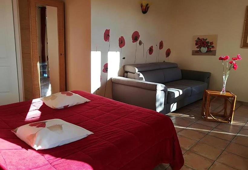 هتل Chambres D'hôtes Bastide De La Brague