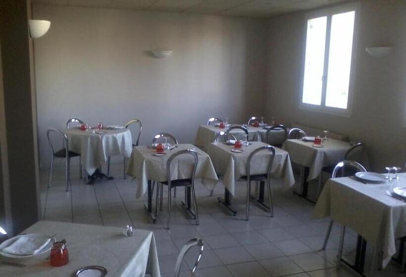 בית מלון כפרי Contact Hôtel Du Cerf