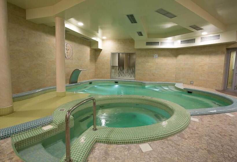 בית מלון כפרי Gorace Zrodla Spa Residence