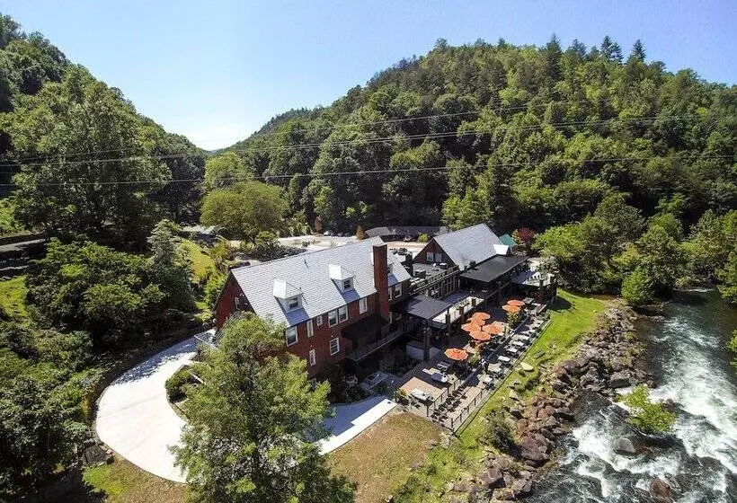 ホテル Historic Tapoco Lodge