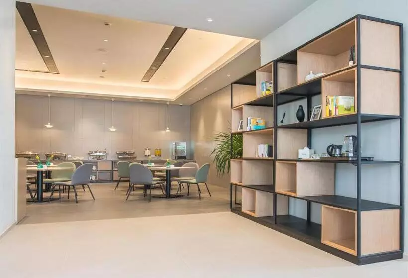 ホテル Home Inn Selected Nanjing Xuanwu Lake New Model Road Subway Station