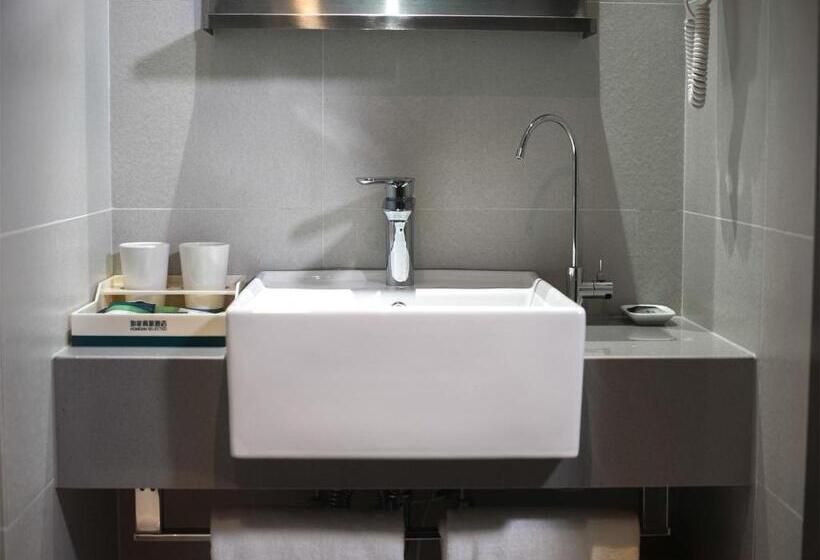 فندق Home Inn Selected Nanjing Xuanwu Lake New Model Road Subway Station