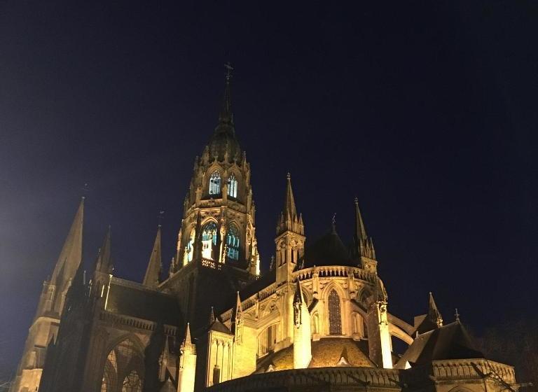 هتل La Tour Louise