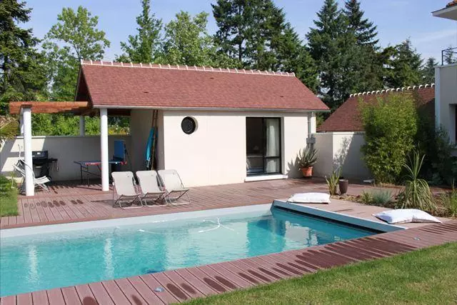 ホテル La Villa Blanche