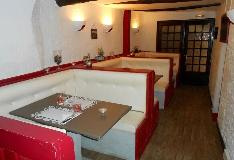 호텔 Hôtel Restaurant Le Palais