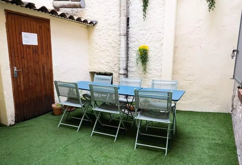 ホテル Hôtel Restaurant Le Palais