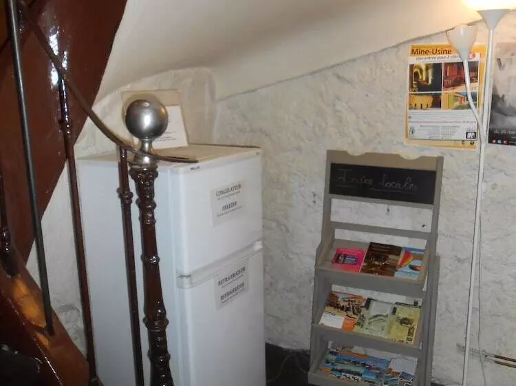 ホテル Hôtel Restaurant Le Palais